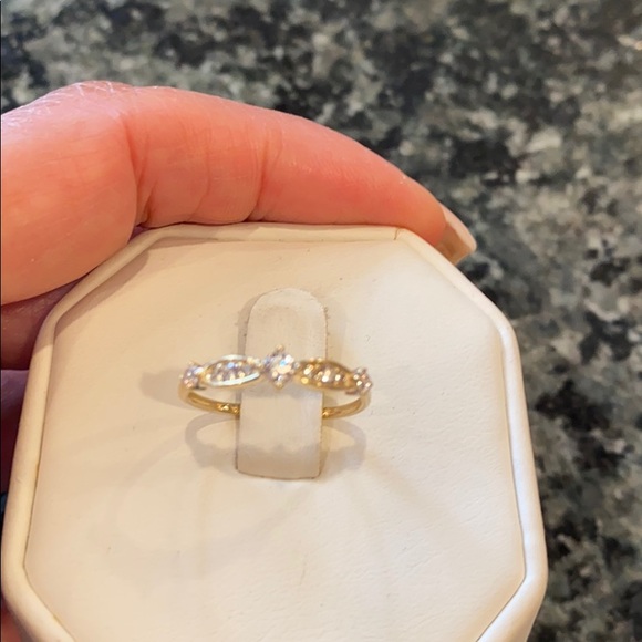 New 14K Gold CZ Wedding Band Promise Ring - Picture 11 of 15